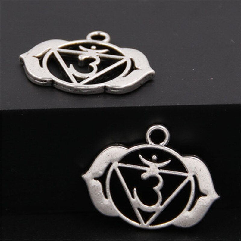 7 abalorios de Color plateado para hacer joyas, colgante de Mandala, Yoga, OM, budista, de Metal, 7 uds.: A468 18x22mm