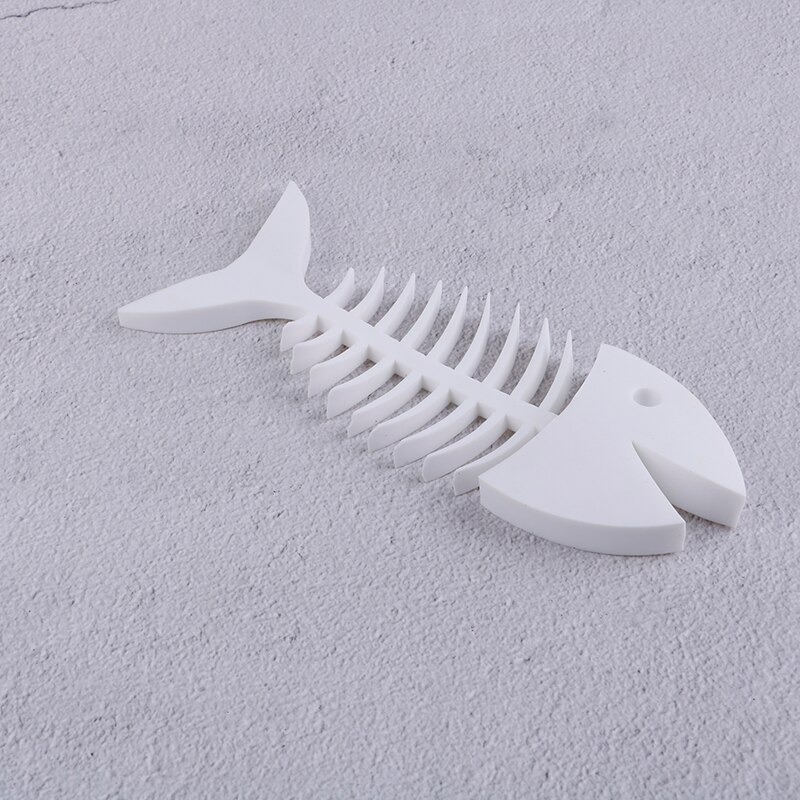 1pc sólida caixa de sabão peixe osso forma titular silicone dish box saver viajar portátil prato prateleira sabão para banheiro cozinha: WHITE