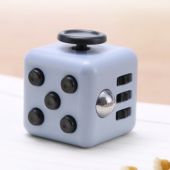 Finger Fidget Toy Anxiety Stress Relief Dice Sensory Toy For Adult / Kids Decompression Adhd Special Needs Autism Toy With Box: N