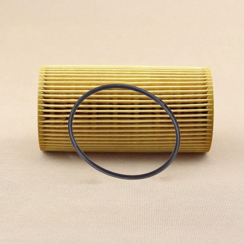 Engine Oil Filter for Volvo C30 C70 S40 S60 V50 V60 XC60 XC70 Oil Filter OEM No. 8692305 Car Oil Filter Auto Parts