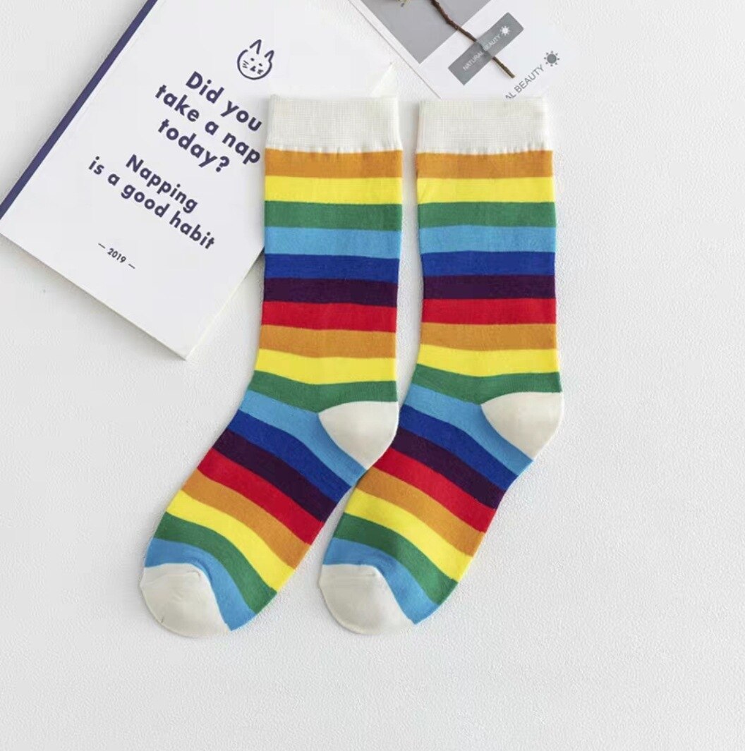 Höstrandig regnbåge dam strumpor japanes ins trend söta tubstrumpor för damer färgglada och roliga 405: 04
