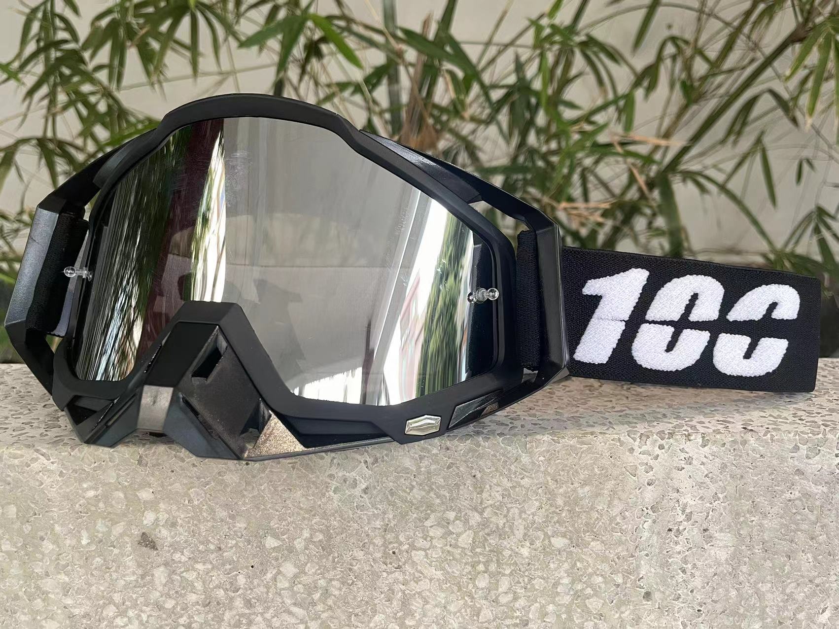 Motorcykelbriller  uv400 antidug, mx/atv/ski sportsbriller, hjelmkompatibel justerbar rem: Sort