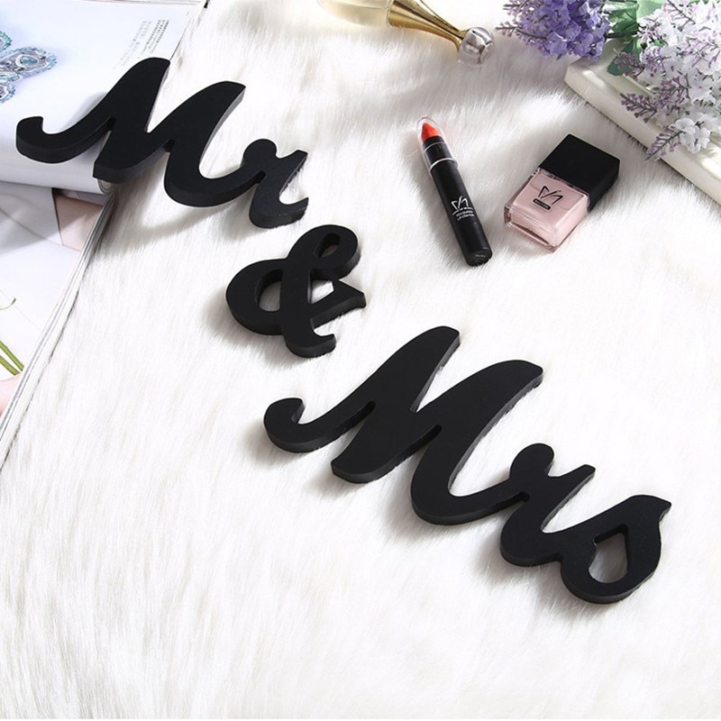 Mr and Mrs Sign Wedding Sweetheart Table Decorations,Mr and Mrs Letters Decorative Letters Wedding Photo Props Wedding Shower