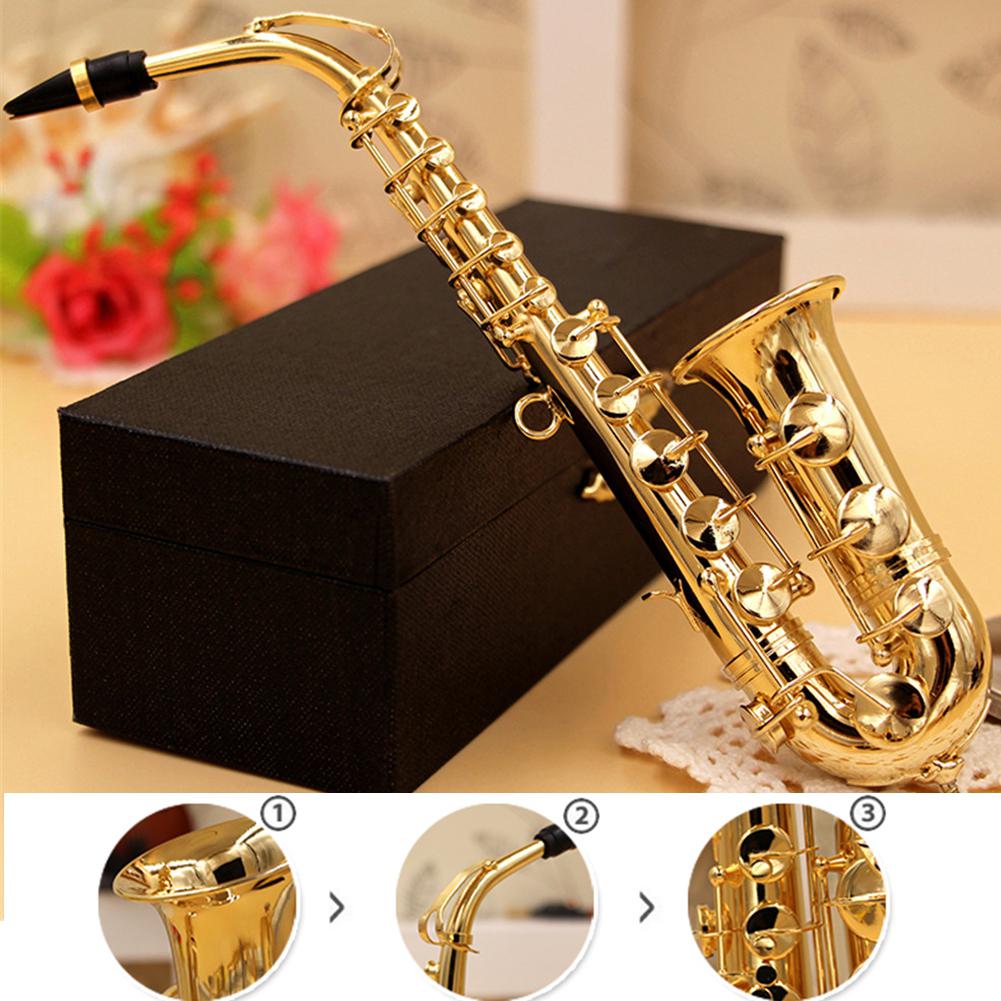 Mini Saxofoon Model Goud Muziekinstrument Koperen Broche Miniatuur Bureau Decor Display Met Doos + Beugel Sax Accessoires