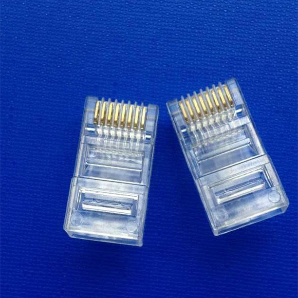 RJ45 Connector 8P8C CAT5 Door gat vergulde Crystal Terminal kristal hoofd midden converter 8 pins 50 stuks