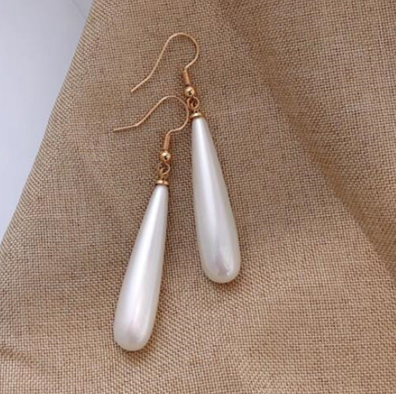 Trendy oorbellen voor dames met imitatieparels, lange oorbellen met witte ronde parels, trouwoorbellen met hanger, koreaanse sieraden oorbellen: Puur gouden kleur