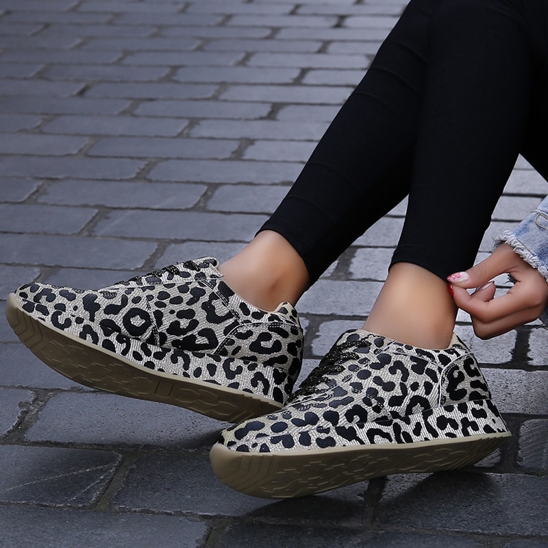 Leopard damskor 6cm tjockare höjd sula kvinna skor temperament vilda sneakers för dam zapatos de mujer