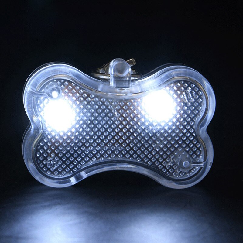 Collar de seguridad nocturna para perro, colgante brillante, luces LED Flash, accesorios para mascotas, brillante en la oscuridad
