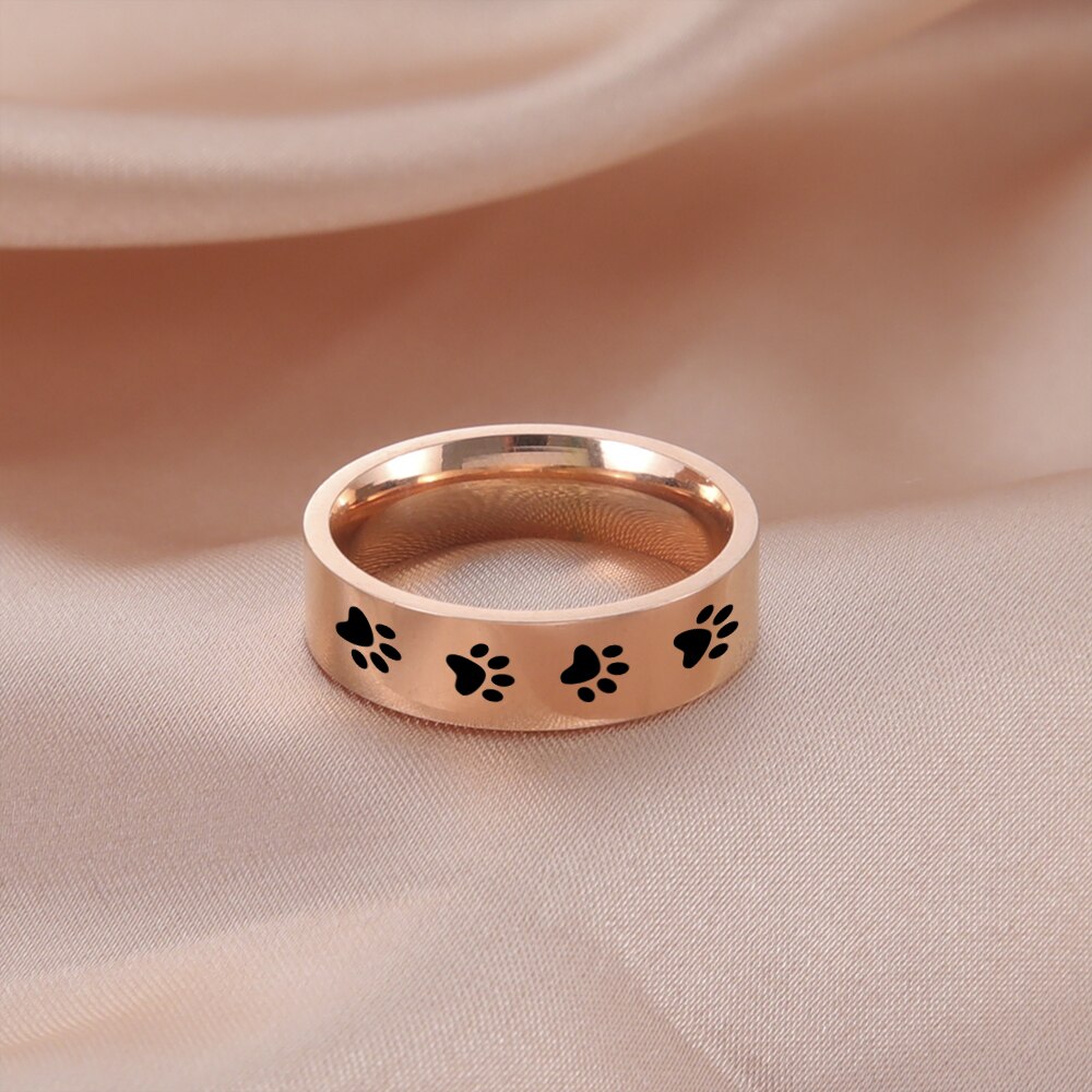 Skyrim Stainless Steel Dog Footprints Rings for Men Women Cute Animal Paws Finger Rings Jewelry Birthday Friends: 12 / green / Light Yellow Gold Color
