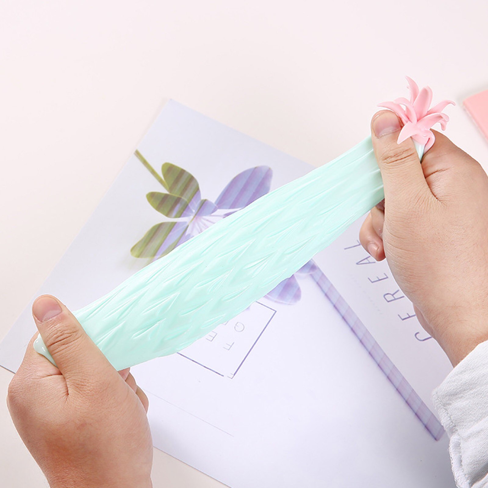 Novel Simulation Pineapple Decompression Toy Office Pressure Release Toy 50ml