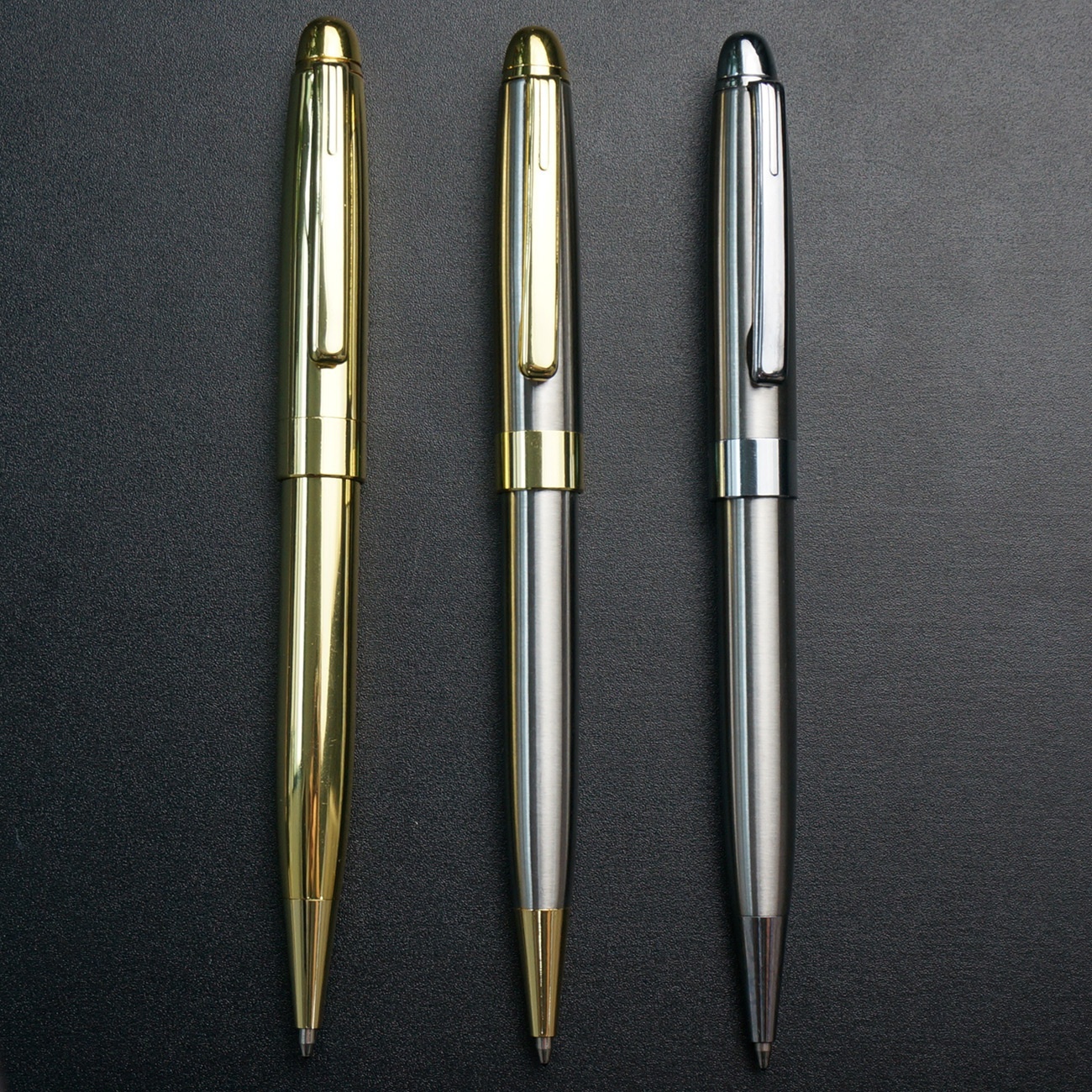 Ballpoint Pens Housing Retractable Ball Point Pen Smooth Writing Roller Ball Pen Signature Pen Pens for Men Women