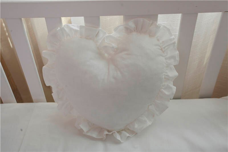 Kærlighed hjerteform pude sofa pude hjemmekontor rygpude lur styrke puder rejser bryllup fyld pude baby legetøj: Hvid