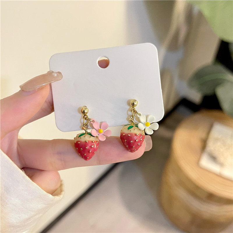 1Pair Delicate Red Strawberry Pink White Alloy Flower Dangle Earrings for Women Girls Sweet Cute Earrings Jewelry: Default Title