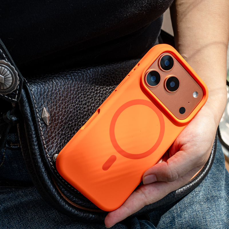 Funda de teléfono MagSafe de silicona líquida de Color sólido magnético para iphone 17Pro Max 17Pro 17 sensación de piel naranja cubierta de carga inalámbrica: Naranja / iPhone 17