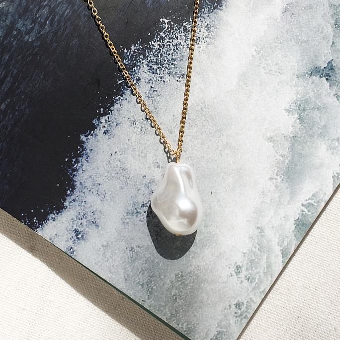 HUANZHI Neue Barock Gold Metall Unregelmäßigen Nachahmung Perlen Kette Halskette Für Frauen Mädchen Partei Schmuck: A