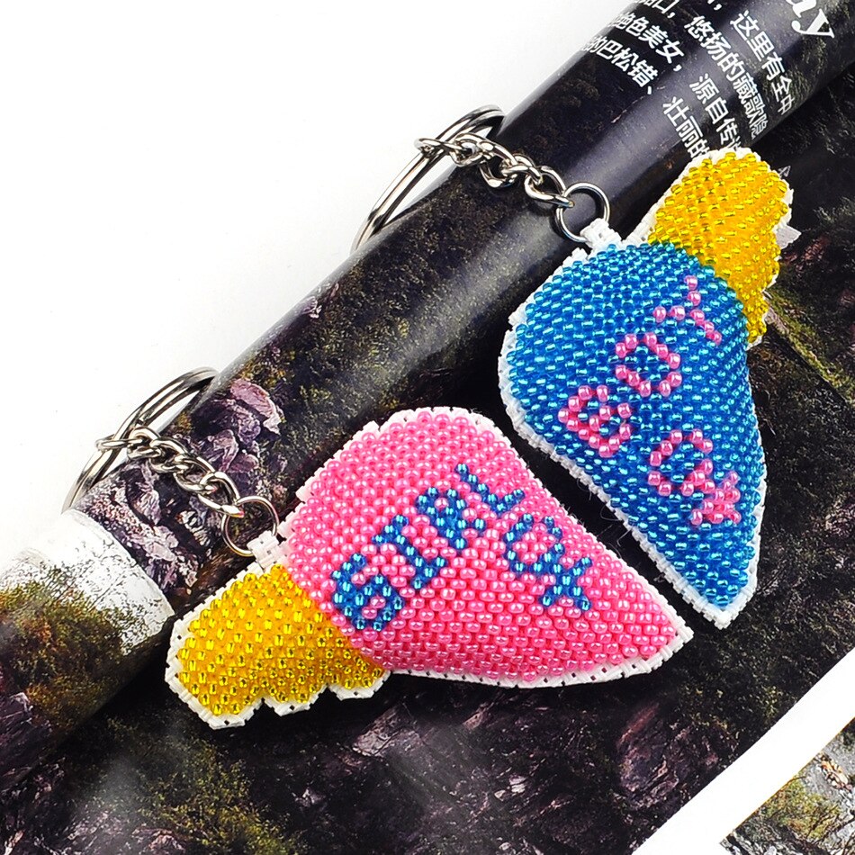 Dekoration bil nøgleringskæde tilbehør stemplet håndværk diy trykt korssting-sæt broderi sting-perle håndarbejde  y099-100
