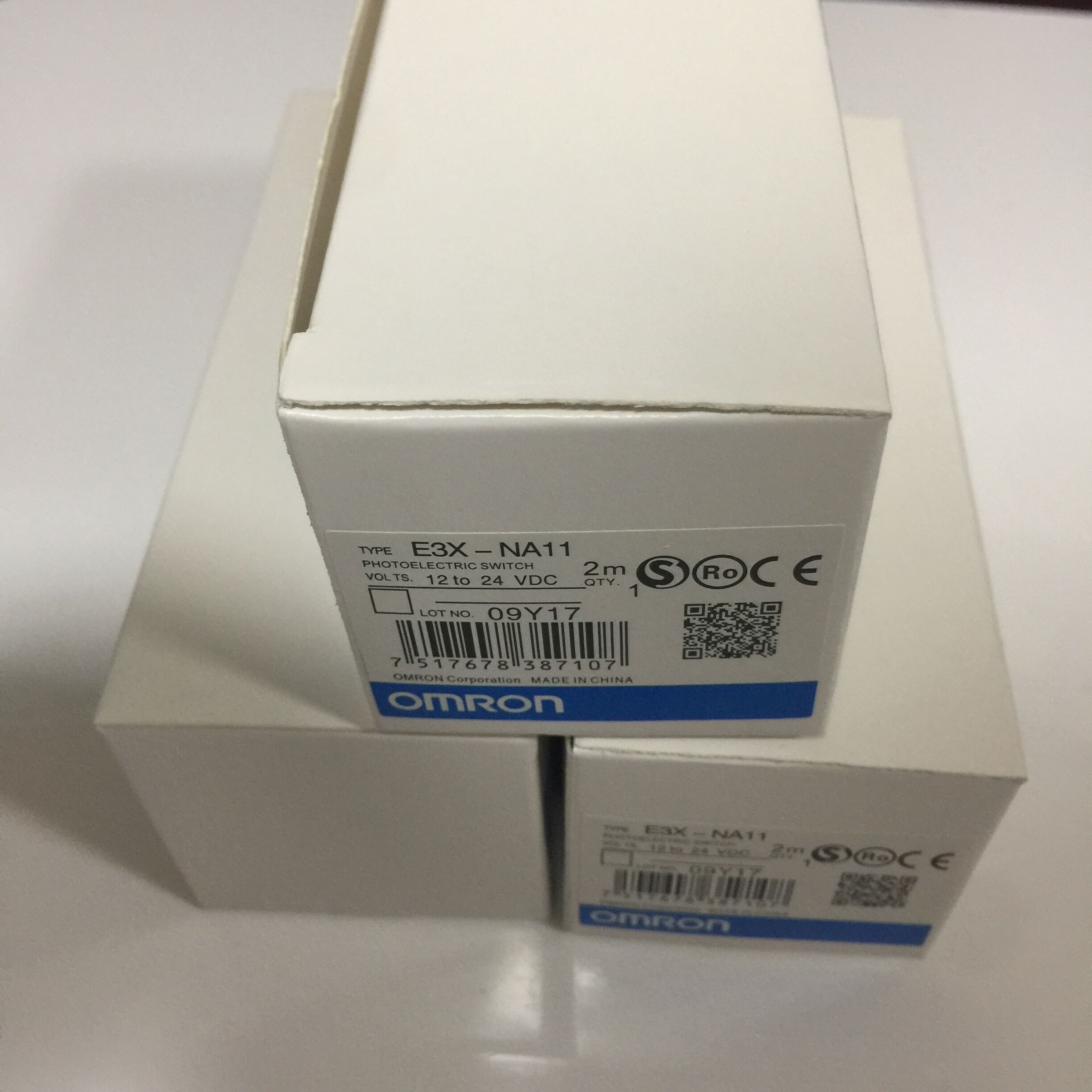 E3X-NA11 NPN Omron Optical Fiber Amplifier Sensor Photoelectric Sensor Warranty for One Year