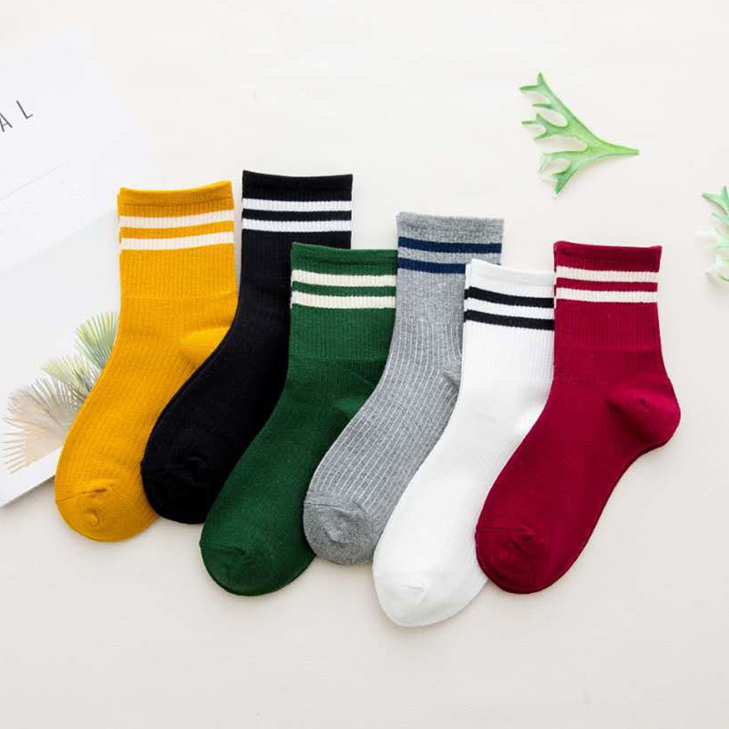 Vrouwen Meisjes Casual Gestreepte Snoep Kleuren Katoen Comfortabele Harajuku Korte Sokken Mode Grappige Sokken 1 Paar