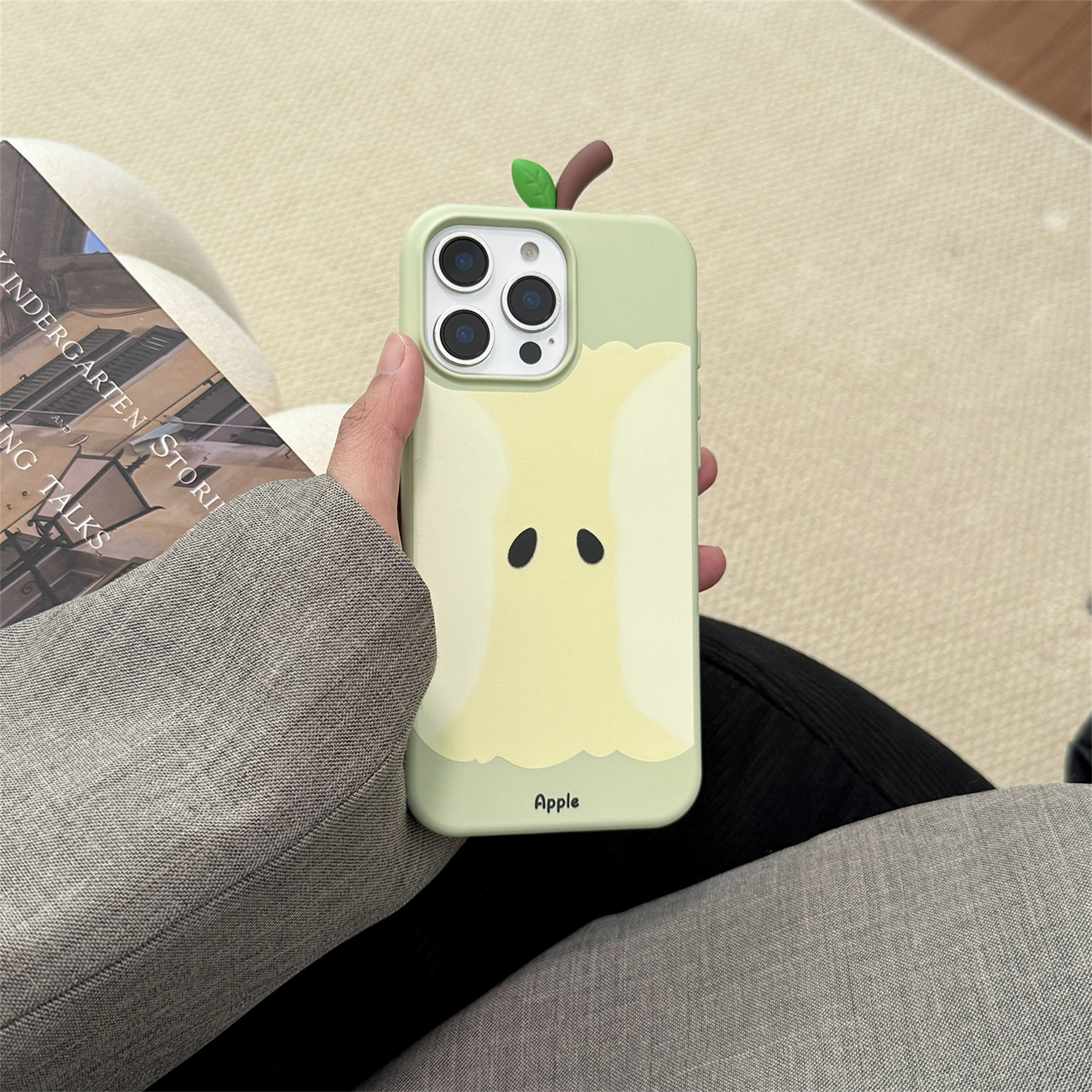 Ins Korean Simple Cute Funny Green Apple Core 3D Handle Phone Case For iPhone 16 15 14 13 12 Pro Max 15 14 16 13 Pro Back Cover