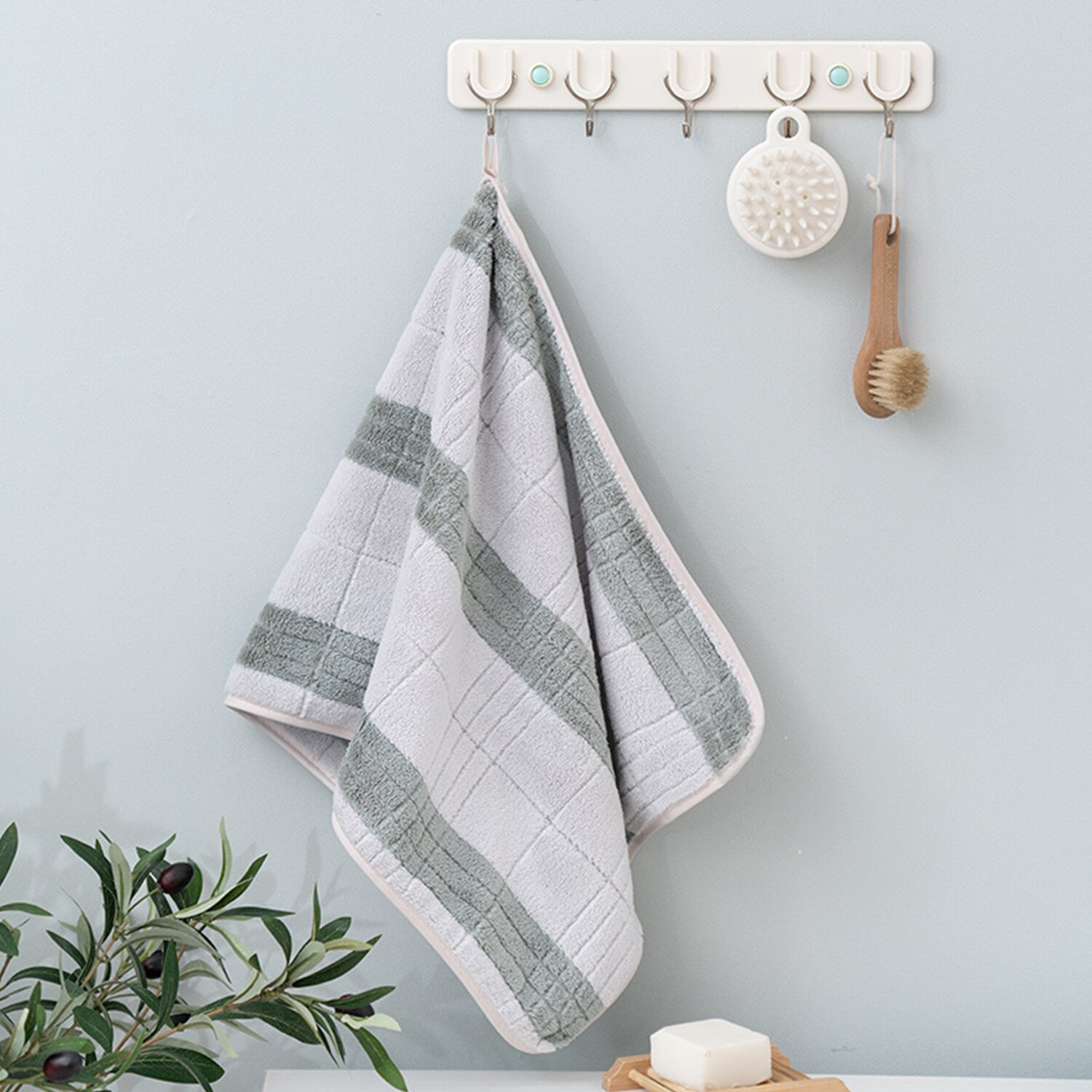 Badrum duschhanddukar mjuk korall fleece strandhanddukar vattenabsorberande snabbtorkande multifunktionella plyschhanddukar för spahotell hem: Ljusgrå