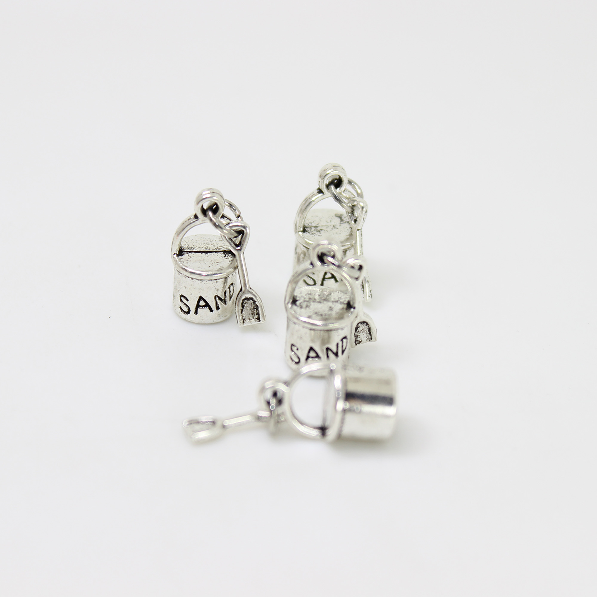 20 pieces/lot 18 x 8mm antique silver tone beach sand bucket charms bucket and shovel charms pendants for diy jewelry making