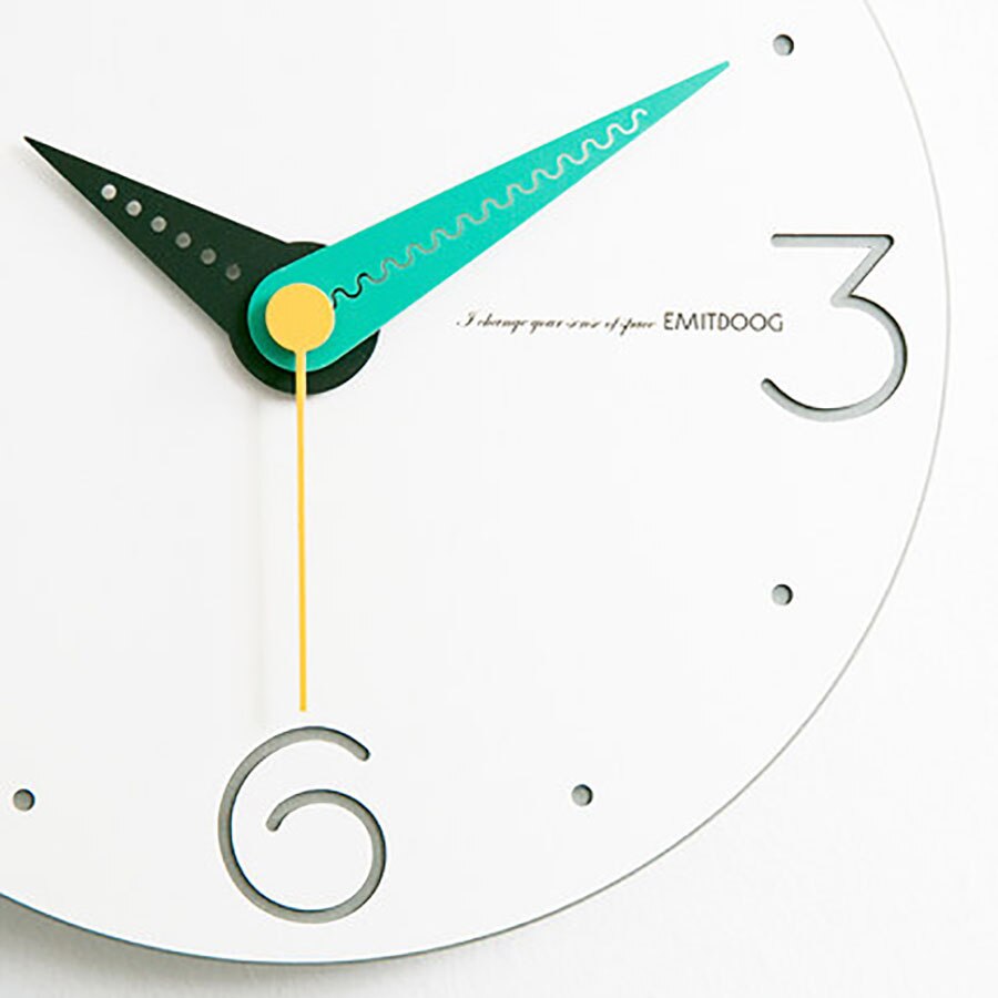 Wandklok Creatieve Minimalistische Woonkamer Mode Mute Horloge Quartz Quartz Guess Vrouwen Europa Pow Patrol Secret Stash