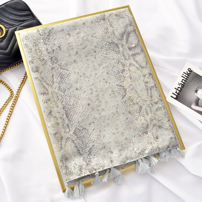 Phle Snake Print Sjaal Zilver Flash Sjaal Sjaal Vrouwen Fabriek