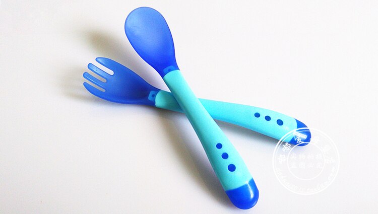 Alimentação sólida bebê pratos de alimentação utensílios de mesa crianças tigela comida temperatura sensing colher + prato capa pratos louça conjunto: Baby Spoon Blue