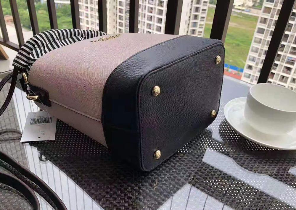 Koerierstas handtas tassen koreaanse luxe casual dames emmer veelzijdig zacht pu effen open ks polyester beroemd