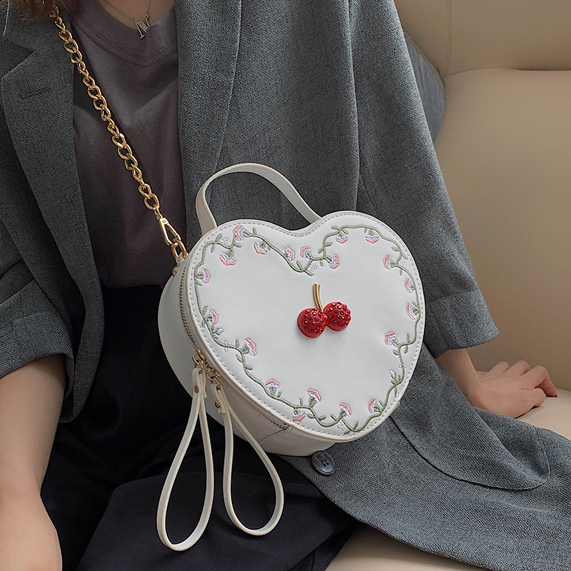 brodé cerise en forme de coeur Pu cuir femmes sac à bandoulière fourre-tout sac à bandoulière chaîne sac à main sac à main dames pochette