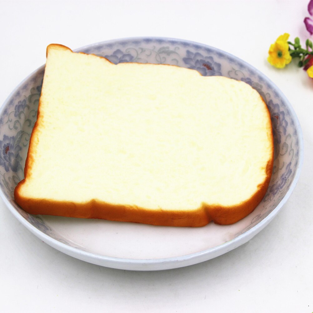 14Cm Jumbo Squishy Zachte Geur Gesneden Brood Toast Kids Speelgoed Hand Kussen Classic Kinderen Verjaardag Speelgoed 1Pc