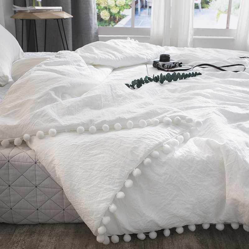 Zachte Worp Deken Met Kleine Bal Decor Gewassen Zachte Warme Cover Airconditioning Quilt Voor Bed