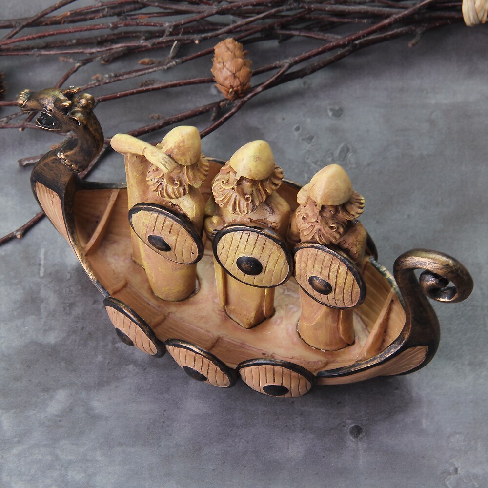 Style Viking Dragon Boat with 3 vikings on boat