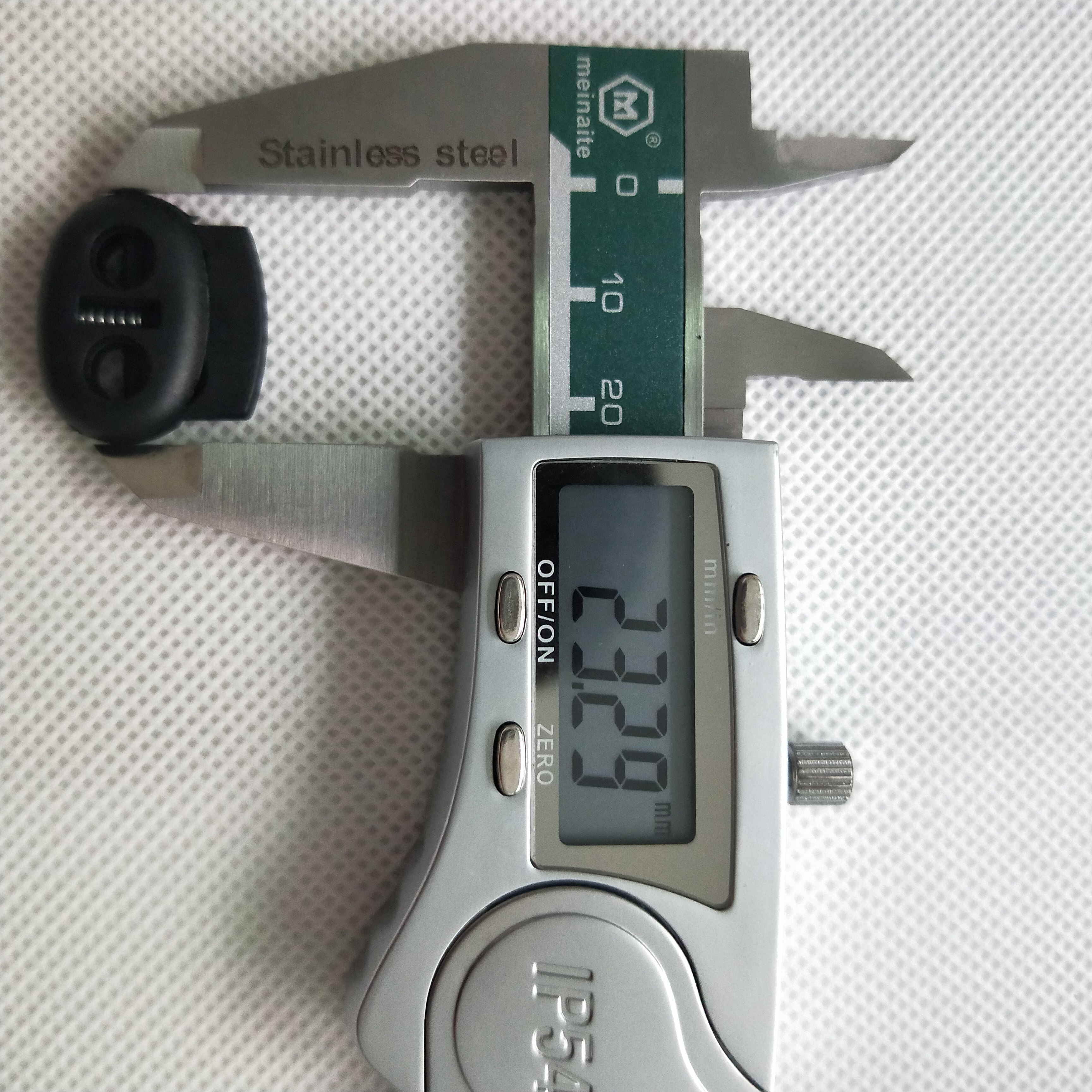 100pcs Pack Plastic Cord Lock Clip Clamp 2 hole Toggle Stopper 2mm Rope Garment Paracord Shoes