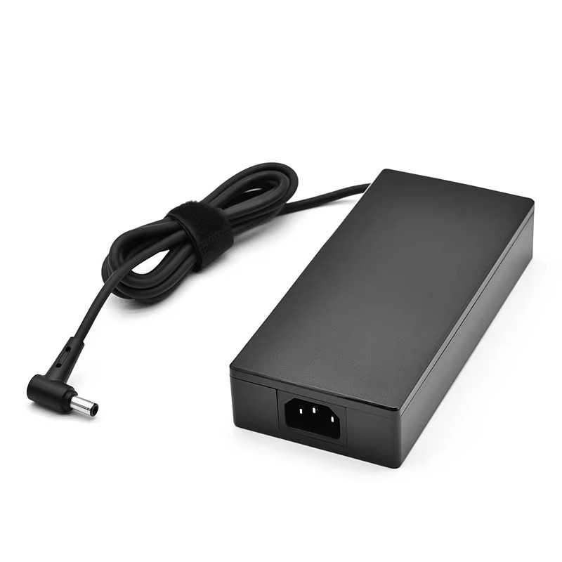20V 10A 200W Laptop Power Adapter Charger 6.0*3.7MM Port ADP-200JBD AC Adapter For ASUS FA706QM FA506QR FX517ZE FX516P FX517ZC: black