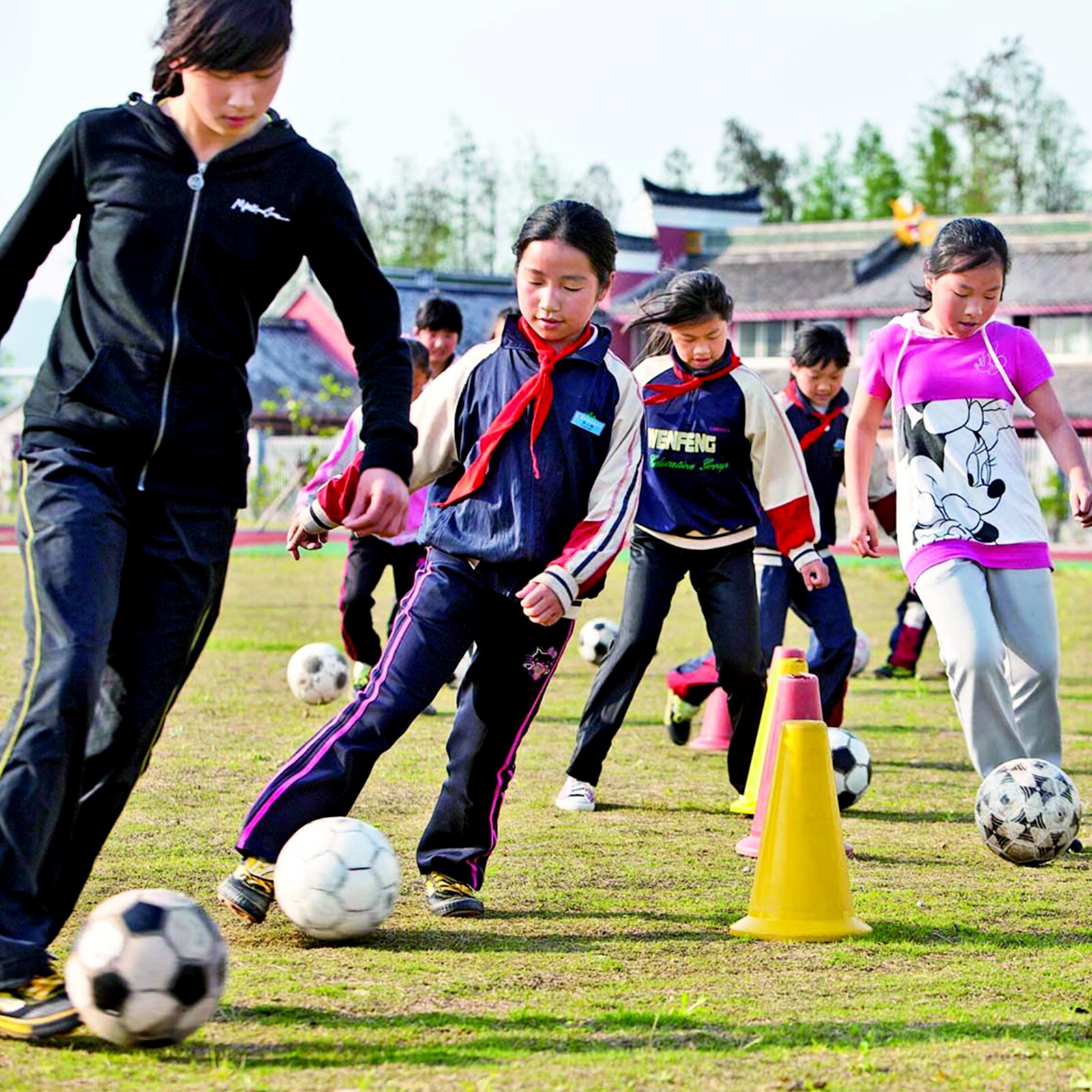 1Pc 23cm Sports Agility Cone Marker Cones Road Traffic Speed Marker Safety Soccer Football Training Marker Red/Yellow/Blue/Green