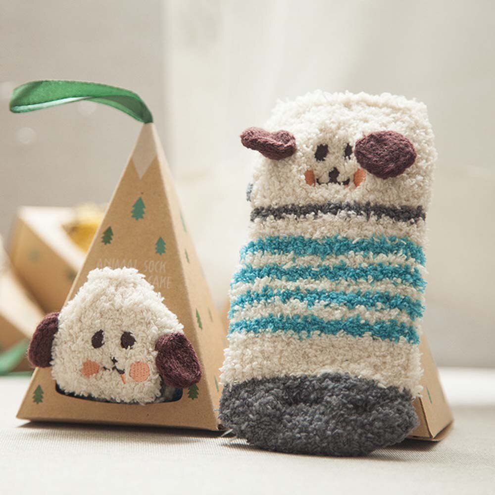 Bonito dos desenhos animados meias curtas primavera e inverno crianças bebê meias quentes adorável presente anti-skid chão menina menino boxed meia coral veludo: Dog