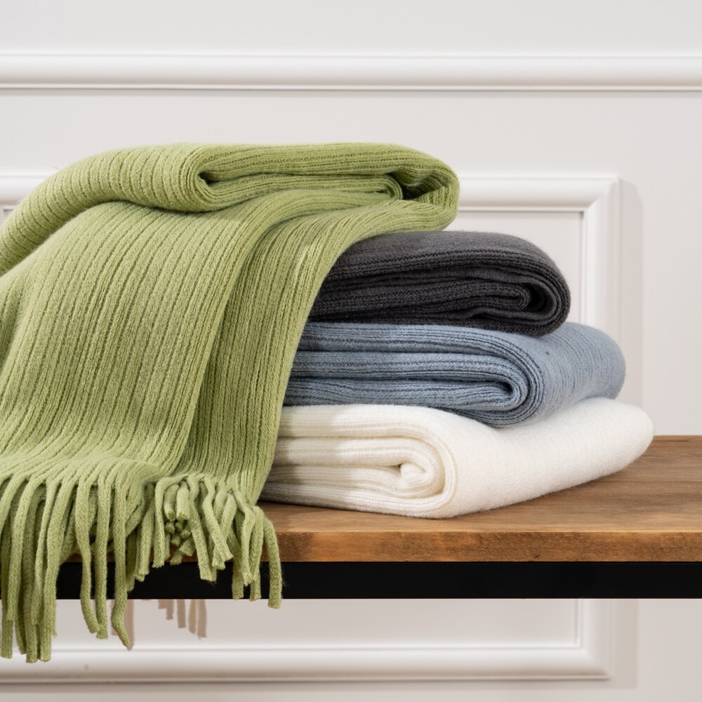 Battlio Home 100% Acrylic Knitted Blanket Thicken Warm Super Soft Throws Blanket Decorative Bed Blanket For Sofa Perfect