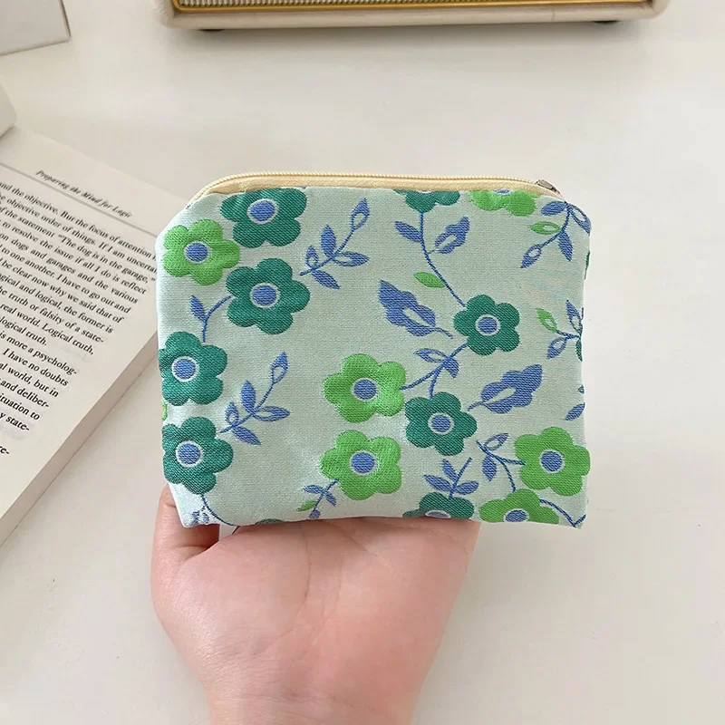 Mini Small Zipper Coin Purse Women Cute Floral Clutch Purse Lipstick Bag Key Wallet Lady Cotton Travel Makeup Storage Bag Pouch: Ivory