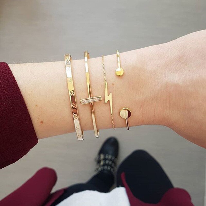 WUKALO Charm 4 stks/set Damesmode Kristal Cirkel Blad Ketting Gouden Kleur Gesimuleerde Parel Armband Set Party Bruiloft Sieraden