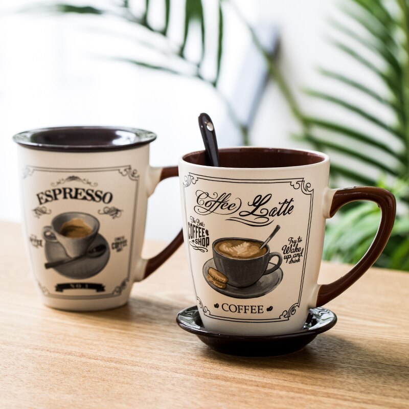 Pequeña taza de café de lujo de estilo europeo, creativa taza de agua de cerámica para hombres y mujeres, taza para el hogar, Taza de leche con tapa, cuchara