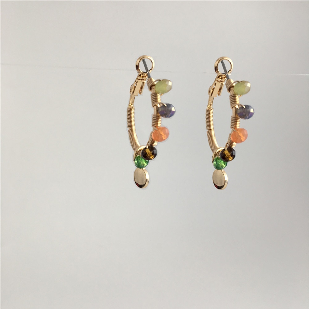 Donne Alla Moda Orecchini a Cerchio in Oro Placcatura di colore Filo Avvolto con Perline discoteca Rotondo Del Cerchio di Fascino Orecchino per Le Donne Della Ragazza