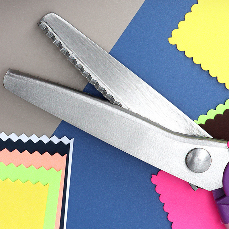 Leather Scissors Stainless Steel Tailor Scissors with Zigzag Shape Zigzag Fabric Scissors Cutting Garment DIY