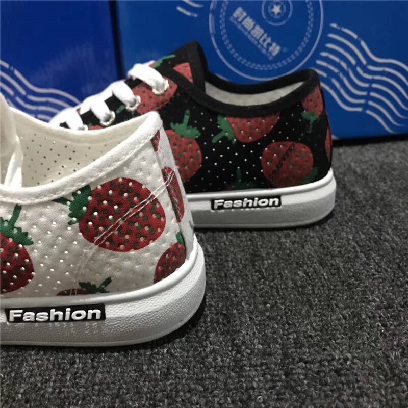 Strawberry casual skor canvas fritidsskor studentskor sneakers dam skor kvinnor sneakers 36-39