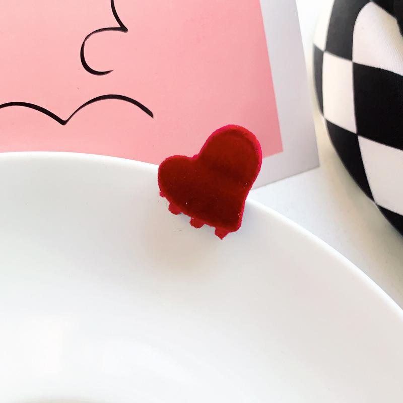 10/1Pcs Velvet Hair Claw Heart-shape Hair Clip Women Mini Size Claw Clip Solid Color Hairpin Barrettes Headwear Hair Accessories: A1