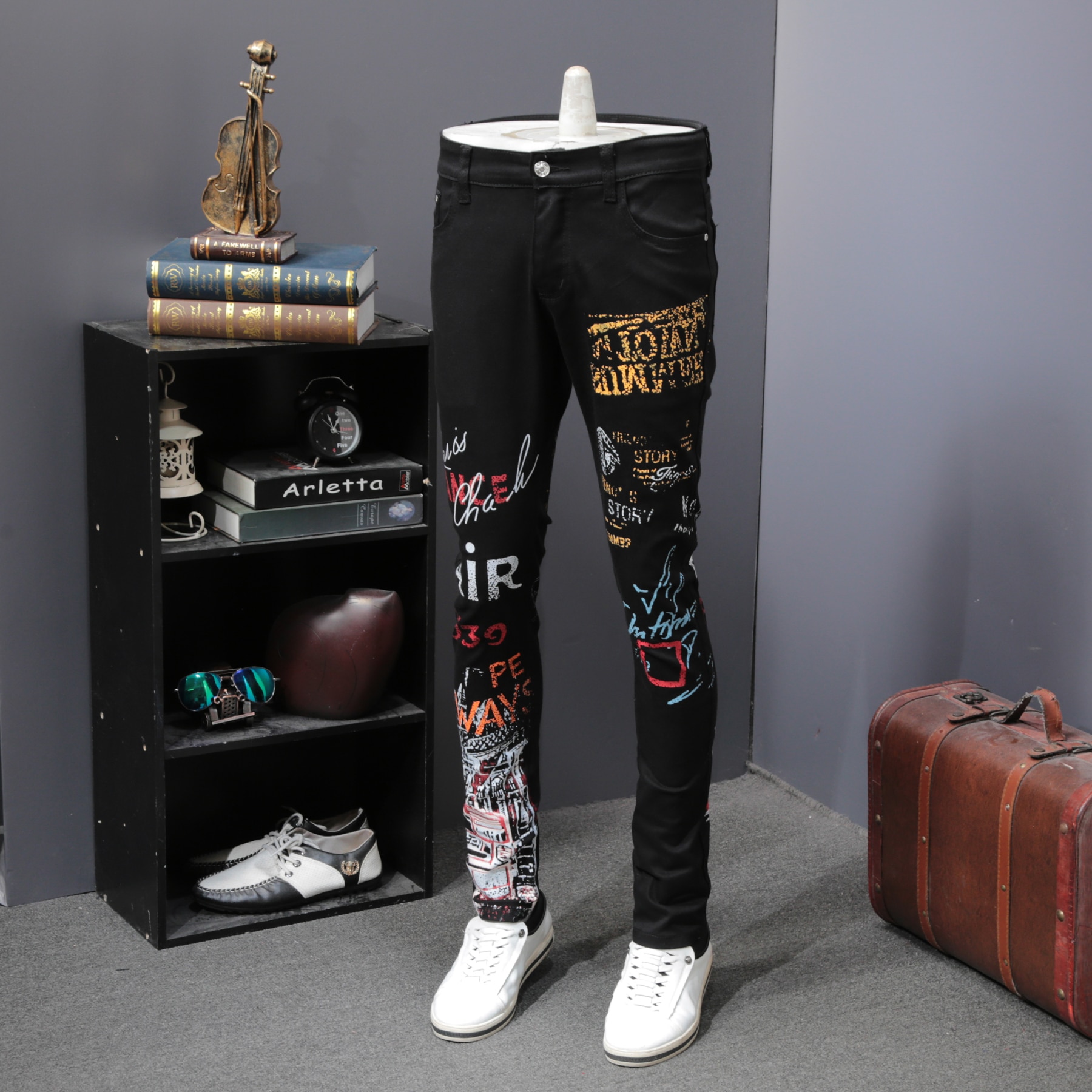 Streetwear heren jeans zwarte kleur slim fit elastische persoonlijkheid bedrukte jeans maat 28-42 hiphop jeans heren potloodbroek