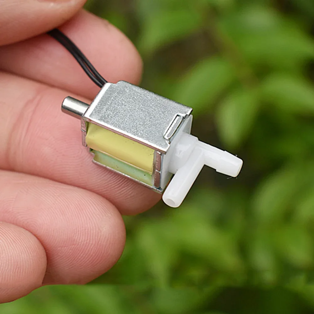 Mikro magnetventil 2-polig 3-Wege Gleichstrom 5V 6V 1,5 W Mini 10mm elektro magnetisches Ventil elektrisch gesteuerter Luft ventilsc halter