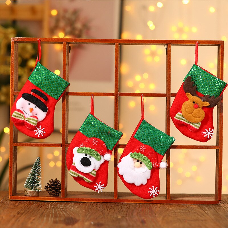 4 teile/los Weihnachten socken tasche anhänger freundlicher Süssigkeit tasche Karikatur kleine socken tasche ornamente