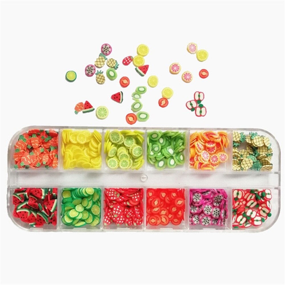 3d nail art tilbehør blandede blomster frugt skåret ler diy negle dekoration neglesmykker 12 gitter/æske: Frugt tilfældig farve