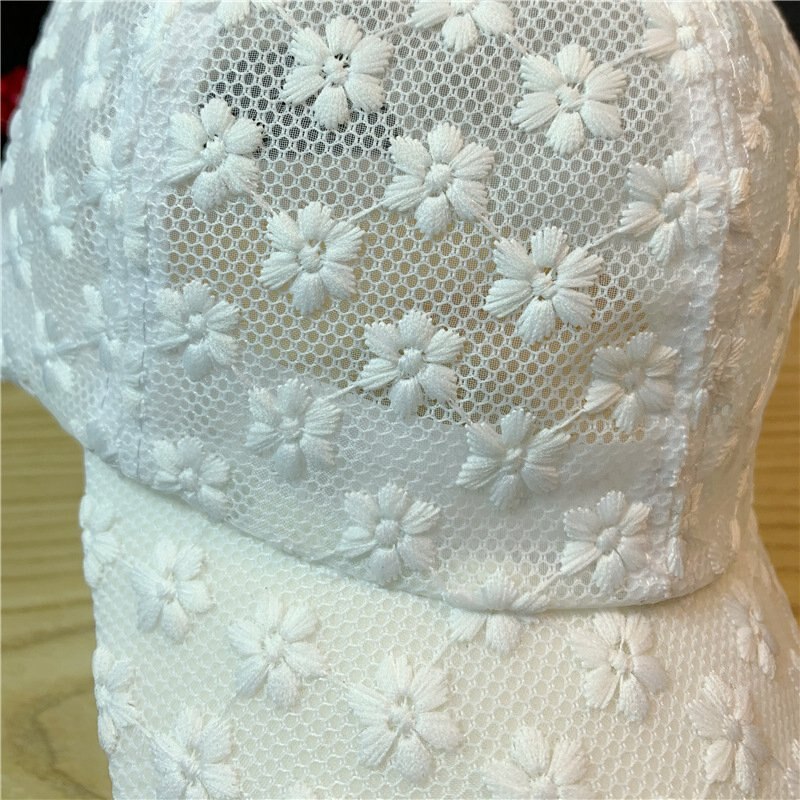 Atmungsaktive sommer-sonnenschutzkappe mit spitze, ausgeschnittenem design, verstellbarem sonnenschutzvisier, damenhut